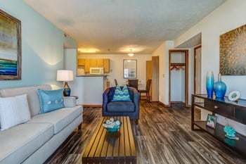 Living space at Lake Forest Apartments in Westerville, OH